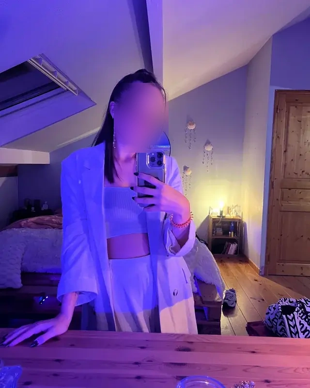 Sara - Image 2